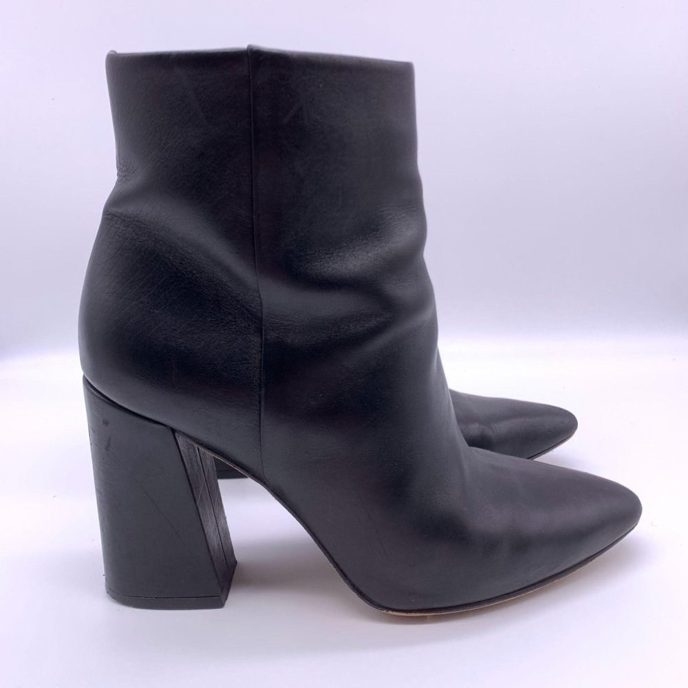 Vince Camuto Womens Black Ankle Boots Sz 7